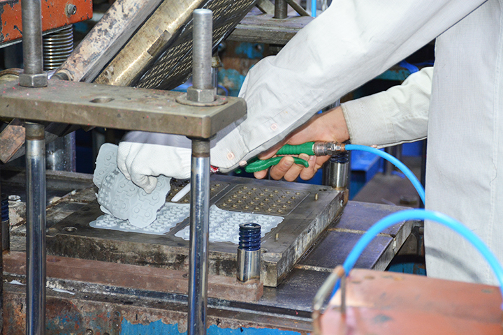 硅膠制品定制時(shí)候的樣品模,硅膠制品為什么要做樣品模,硅膠大貨模具與樣品模的區(qū)別 硅膠制品定制時(shí)候的樣品模,硅膠制品為什么要做樣品模,硅膠大貨模具與樣品模的區(qū)別